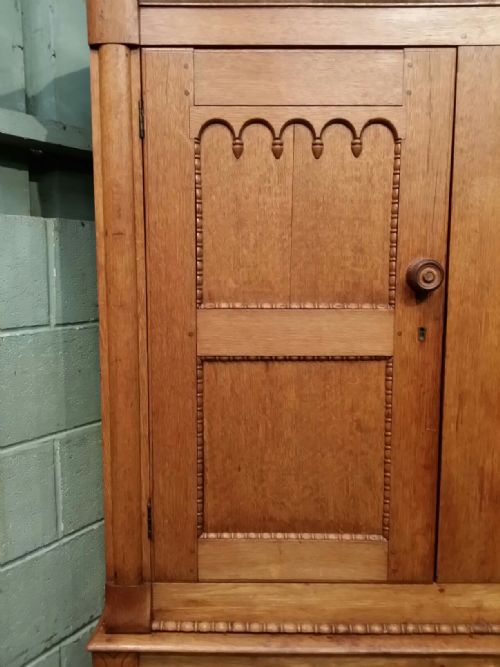 fig 2. ANTIQUE EARLY VICTORIAN WELSH OAK TACK CUPBOARD C1840