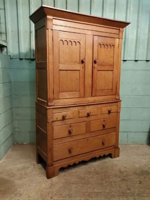 fig 3. ANTIQUE EARLY VICTORIAN WELSH OAK TACK CUPBOARD C1840