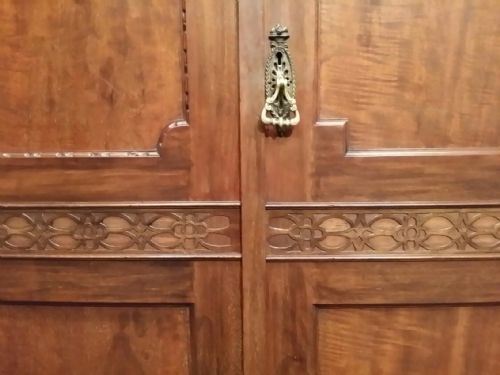 fig 1. ANTIQUE EDWARDIAN MAHOGANY BOW FRONT TRIPLE WARDROBE C1900