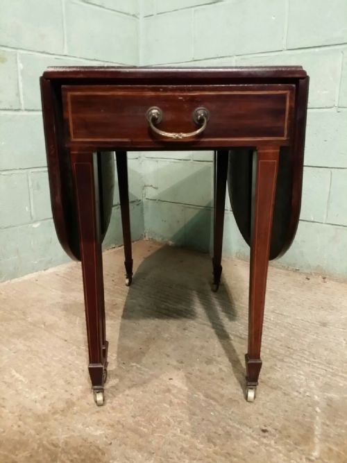fig 1. ANTIQUE REGENCY MAHOGANY DROP LEAF MAHOGANY PEMBROKE TABLE C1820