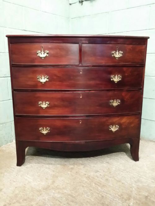 fig 2. ANTIQUE REGENCY MAHOGANY BOW FRONT CHEST OF DRAWERS C1820