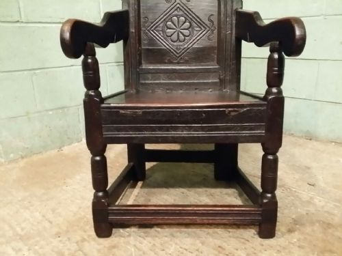 fig 1. ANTIQUE EARLY 18th CENTURY YORKSHIRE OAK WAINSCOT CHAIR C1720