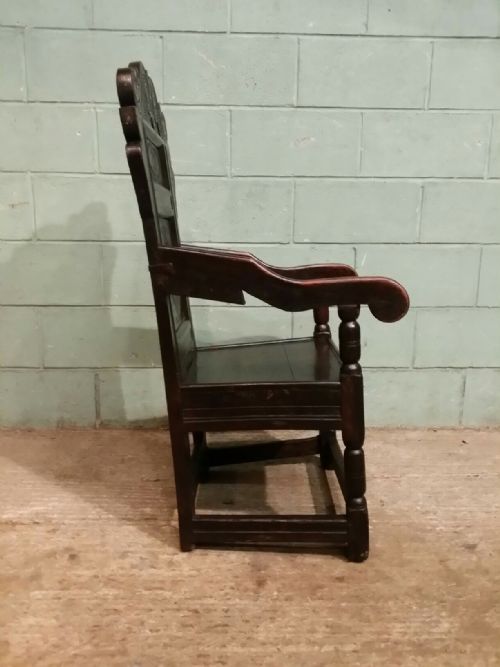 fig 2. ANTIQUE EARLY 18th CENTURY YORKSHIRE OAK WAINSCOT CHAIR C1720
