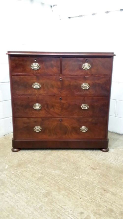 fig 1. ANTIQUE VICTORIAN FLAMED MAHOGANY CHEST OF DRAWERS C1880