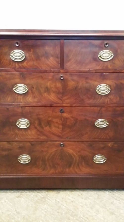 fig 2. ANTIQUE VICTORIAN FLAMED MAHOGANY CHEST OF DRAWERS C1880