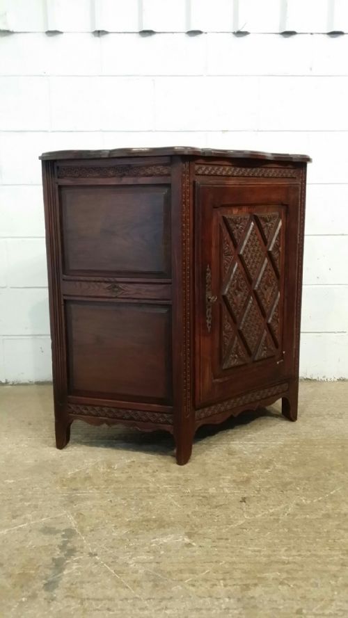 fig 1. ANTIQUE LATE 19TH CENTURY FRENCH PROVINCIAL CARVED OAK CANTED CREDENCE CUPBOARD