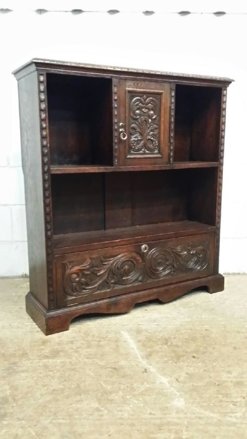 fig 1. ANTIQUE LATE VICTORIAN CARVED GOTHIC OAK BOOKCASE C1890
