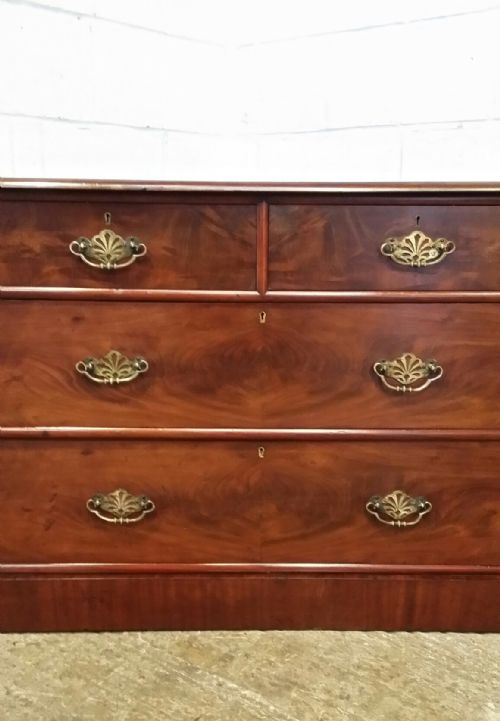 fig 2. ANTIQUE VICTORIAN MAHOGANY SMALL CHEST OF DRAWERS C1880