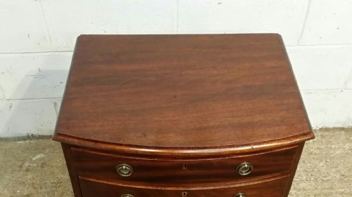 fig 1. ANTIQUE SMALL EDWARDIAN MAHOGANY BOW FRONT CHEST OF DRAWERS C1900