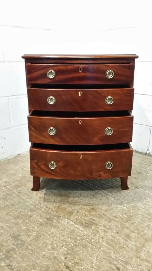 fig 2. ANTIQUE SMALL EDWARDIAN MAHOGANY BOW FRONT CHEST OF DRAWERS C1900