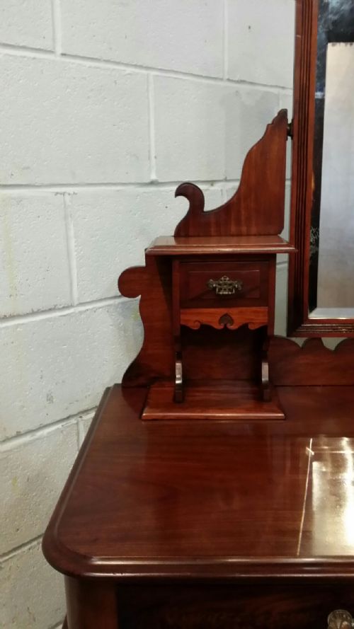fig 1. ANTIQUE LATE VICTORIAN MAHOGANY DUCHESSE DRESSING TABLE C1890