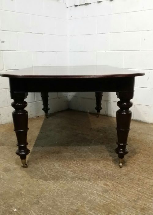 fig 2. ANTIQUE VICTORIAN MAHOGANY DINING TABLE WITH ROSEWOOD BANDING C1880