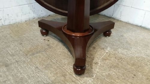 fig 2. ANTIQUE VICTORIAN MAHOGANY TILT TOP BREAKFAST TABLE C1880