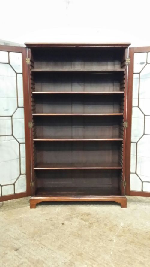 fig 2. ANTIQUE REGENCY MAHOGANY ASTRAGAL GLAZED BOOKCASE C1820