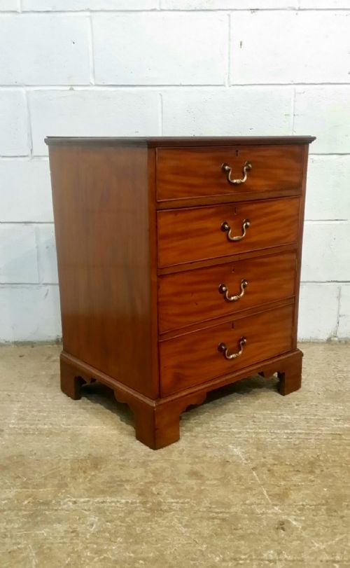 fig 1. ANTIQUE EDWARDIAN SMALL MAHOGANY CHEST BEDSIDE CABINET C1900