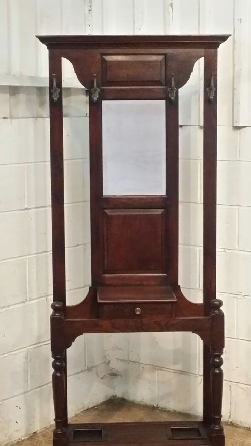 fig 2. ANTIQUE EDWARDIAN OAK HALL STAND C1900