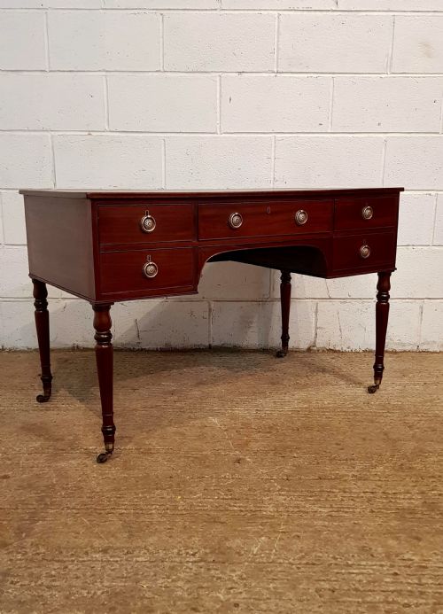 fig 2. ANTIQUE REGENCY MAHOGANY KNEEHOLE DESK C1820
