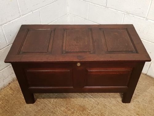 fig 1. ANTIQUE GEORGIAN PERIOD JOINED OAK COFFER C1740