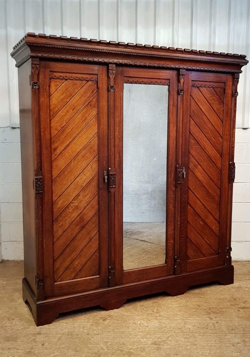 fig 2. ANTIQUE AESTHETIC ARTS & CRAFTS OAK TRIPLE WARDROBE c1860