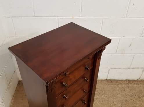 fig 2. ANTIQUE VICTORIAN MAHOGANY WELLINGTON CHEST C1880