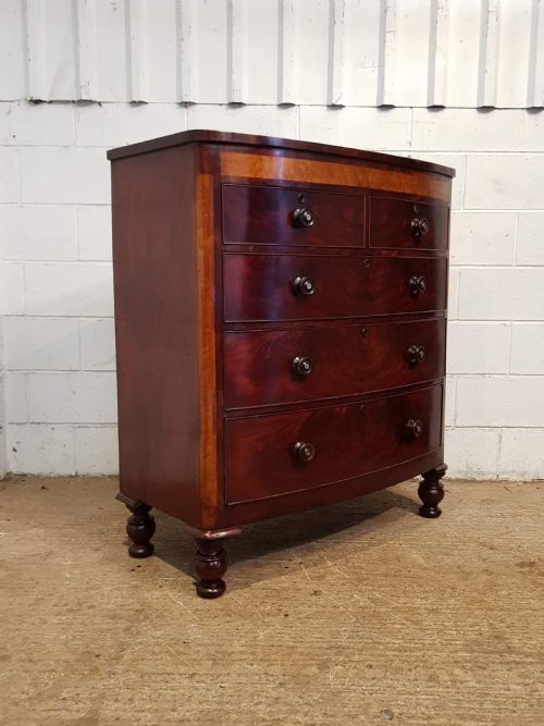 fig 2. ANTIQUE VICTORIAN MAHOGANY & SATIN BIRCH BOW FRONT CHEST OF DRAWERS C1870