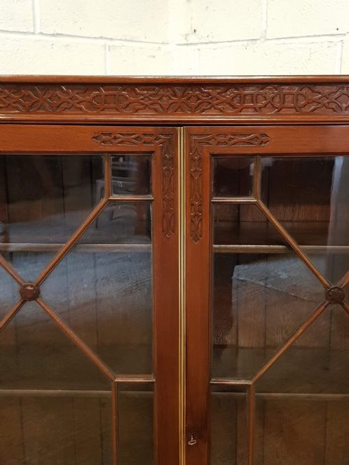 fig 1. ANTIQUE EDWARDIAN CHIPPENDALE MAHOGANY ASTRAGAL GLAZED BOOKCASE C1900