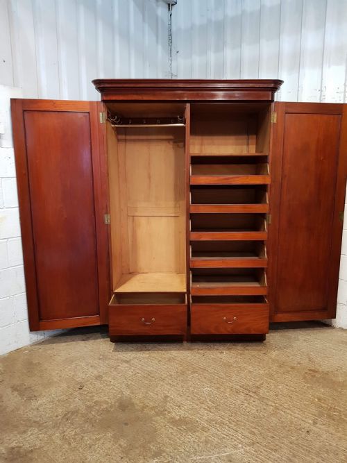fig 2. ANTIQUE VICTORIAN MAHOGANY DOUBLE WARDROBE COMPACTUM C1880