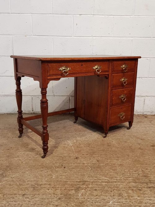 fig 1. ANTIQUE LATE VICTORIAN OAK SINGLE PEDASTAL DESK C1890