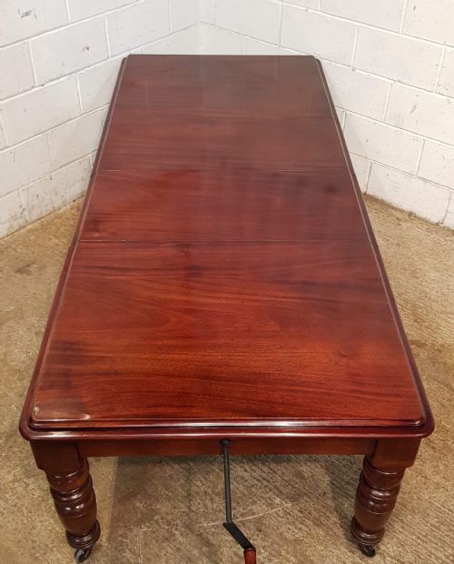 Antique Victorian Mahogany Extending Dining Table Seats Up to 10-12. C1880