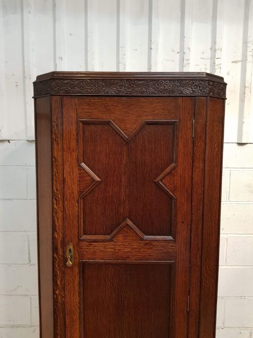 fig 2. ANTIQUE GEOMETRIC OAK HALL WARDROBE C1920