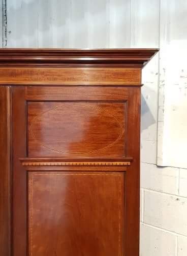 fig 2. ANTIQUE EDWARDIAN MAHOGANY TRIPLE WARDROBE C1900