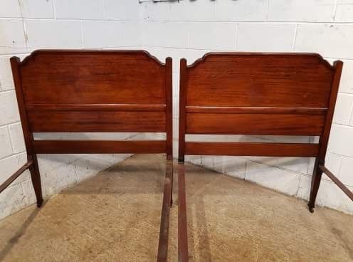 fig 2. ANTIQUE PAIR EDWARDIAN MAHOGANY SINGLE BEDS C1900