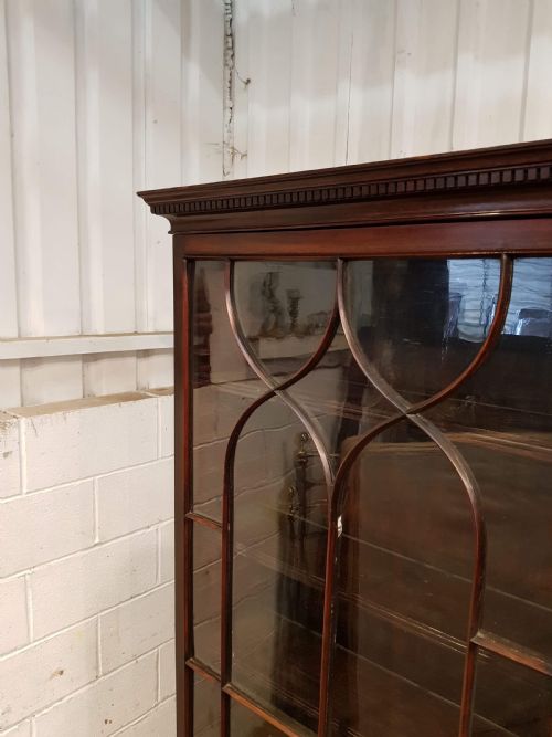 fig 1. ANTIQUE REGENCY MAHOGANY ASTRAGAL GLAZED LIBRARY BOOKCASE C1820