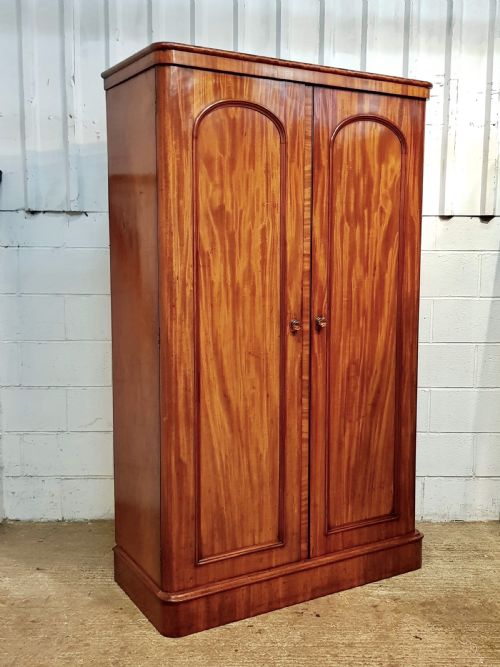 fig 2. ANTIQUE VICTORIAN MAHOGANY DOUBLE WARDROBE C1880
