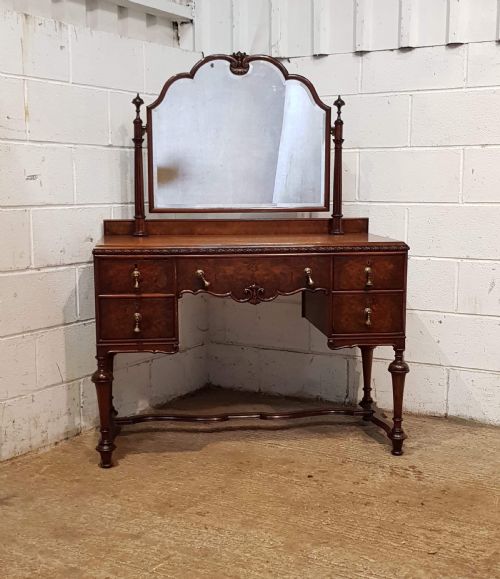 ANTIQUE BURR WALNUT QUEEN ANNE DRESSING TABLE C1920 - ADDITIONAL PHOTO 4