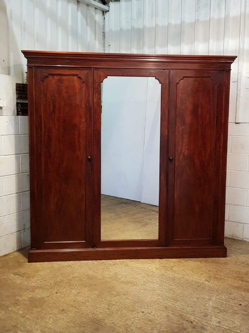 fig 2. ANTIQUE LARGE VICTORIAN MAHOGANY TRIPLE WARDROBE C1880