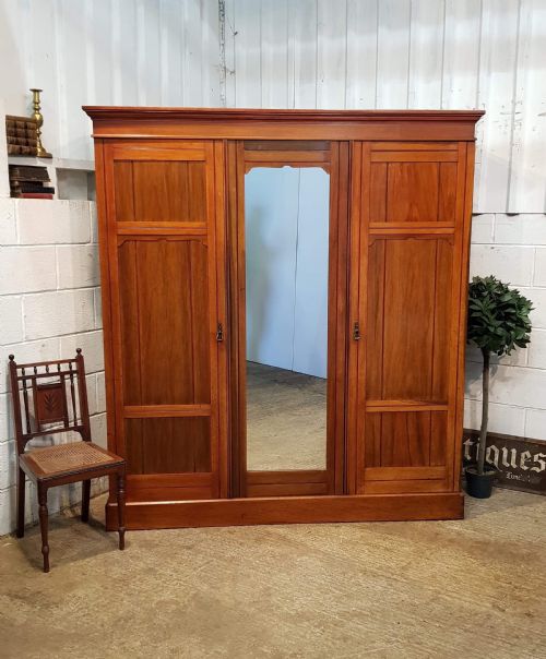 Antique Late Victorian Mahogany Triple Wardrobe Compactum C1890