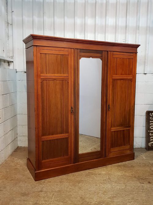 fig 2. ANTIQUE LATE VICTORIAN MAHOGANY TRIPLE WARDROBE COMPACTUM C1890