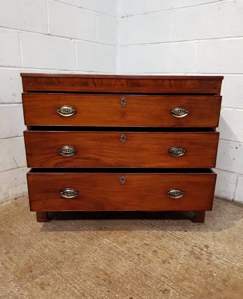 fig 2. ANTIQUE REGENCY MAHOGANY CHEST OF DRAWERS C1820