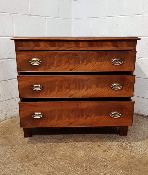 fig 2. ANTIQUE REGENCY FLAMED MAHOGANY CHEST OF DRAWERS C1820
