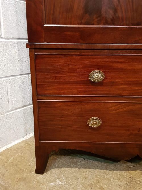 fig 2. ANTIQUE REGENCY MAHOGANY CLOTHES PRESS C1820