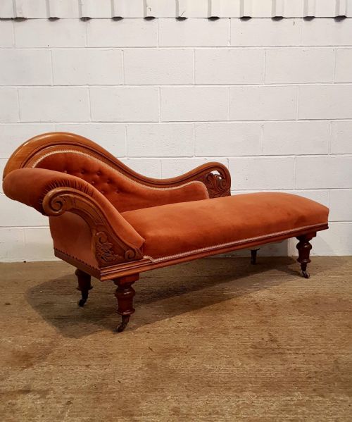 Antique Victorian Carved Walnut Chaise Longue C1880