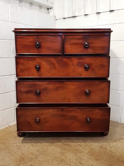 fig 2. ANTIQUE VICTORIAN MAHOGANY CHEST OF DRAWERS C1880