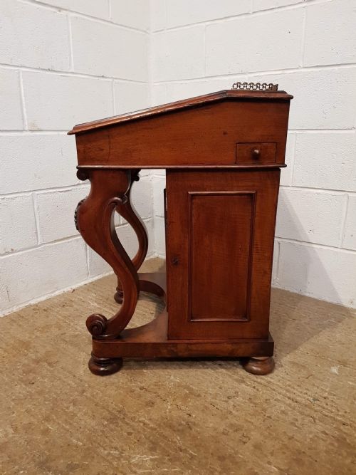 fig 2. ANTIQUE VICTORIAN MAHOGANY DAVENPORT C1870