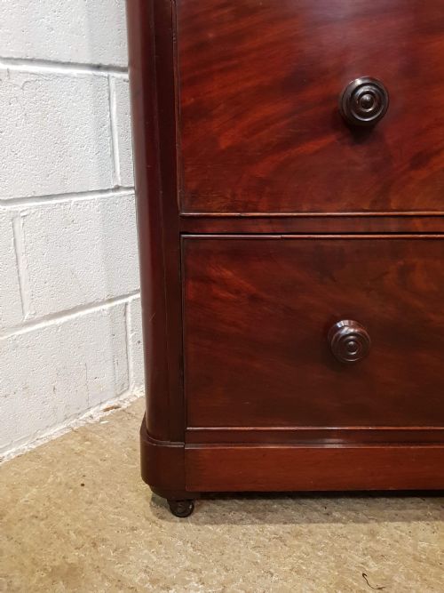fig 1. ANTIQUE VICTORIAN MAHOGANY CHEST OF DRAWERS C1880