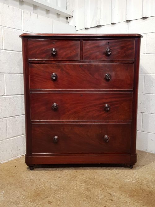 fig 2. ANTIQUE VICTORIAN MAHOGANY CHEST OF DRAWERS C1880