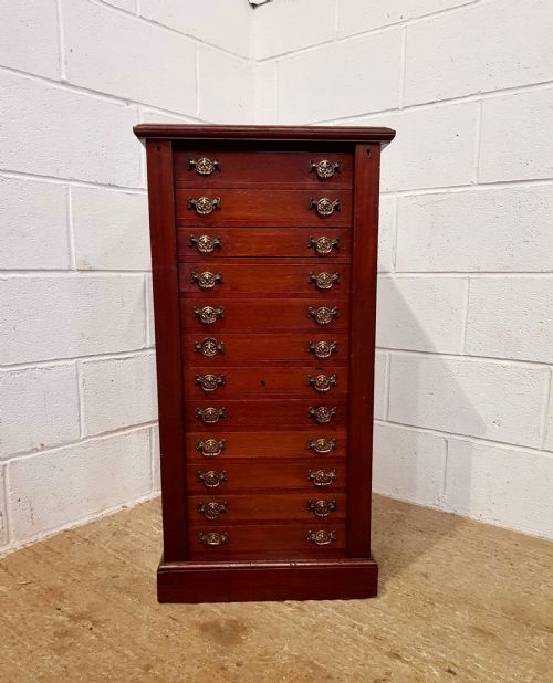 fig 1. ANTIQUE LATE VICTORIAN MAHOGANY WELLINGTON CHEST OF DRAWERS C1890