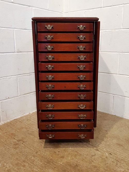 fig 2. ANTIQUE LATE VICTORIAN MAHOGANY WELLINGTON CHEST OF DRAWERS C1890