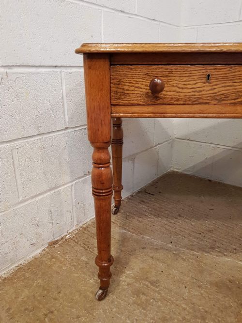 fig 2. ANTIQUE VICTORIAN OAK LEATHER TOPPED WRITING TABLE C1880
