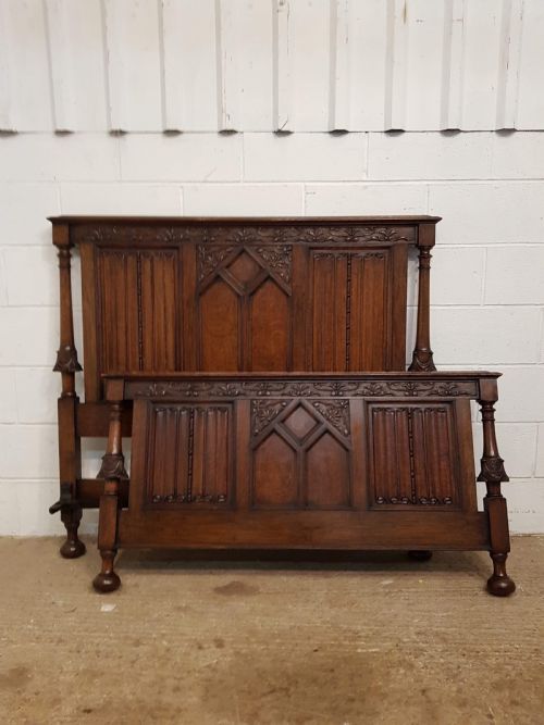 fig 1. ANTIQUE EDWARDIAN CARVED GOTHIC OAK DOUBLE BED C1910